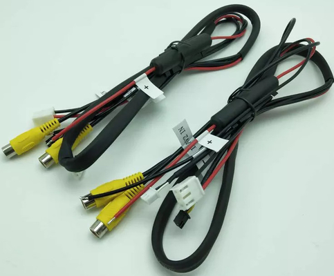 Le fil femelle de câble équipé 18awg arment la puissance de MDVR pour l'audio de voiture